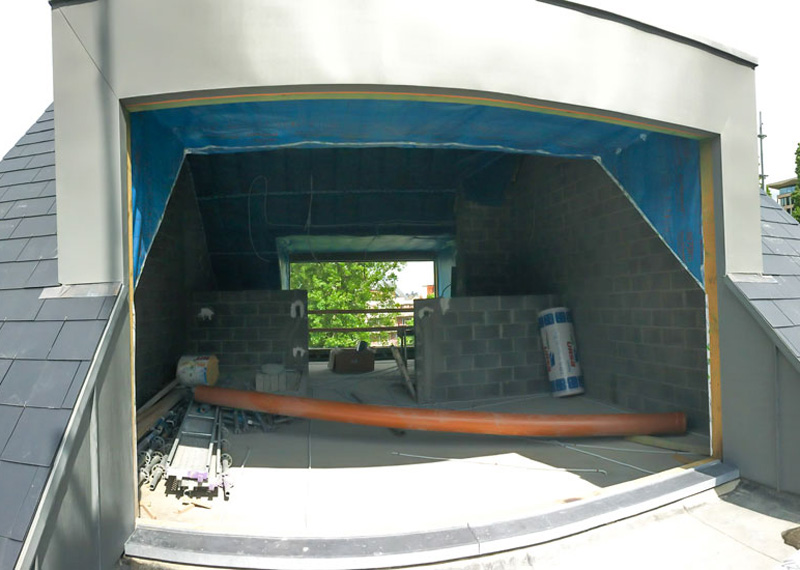 Réalisation d'une grande lucarne en zinc - Ixelles