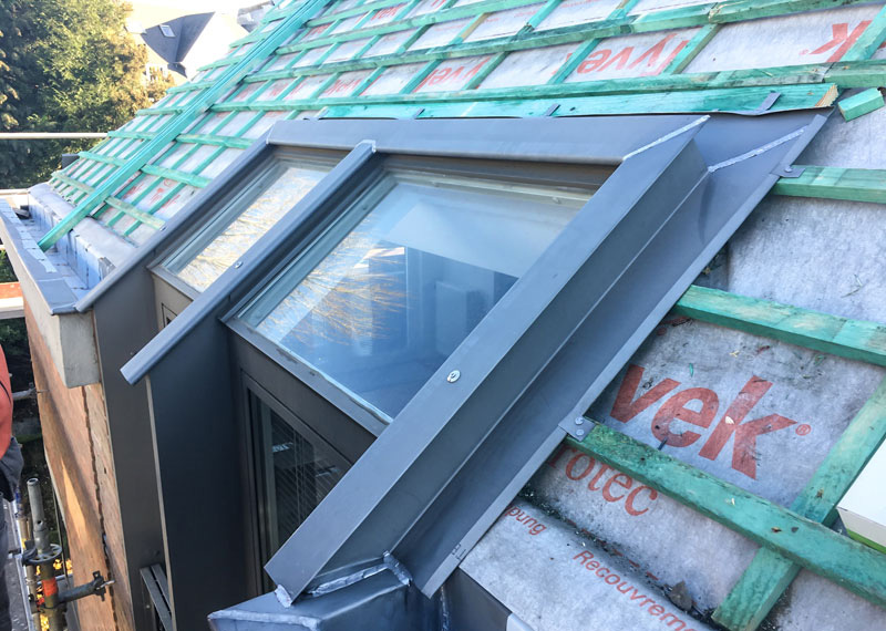 Contours de châssis de toiture en zinc - Bruxelles